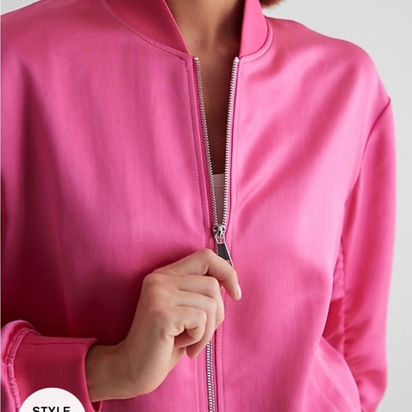 Express satin oversized jacket. - Picture 3 of 5